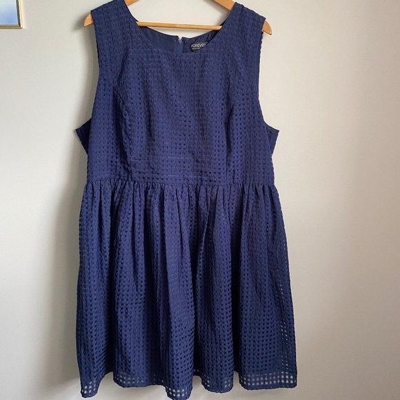 Forever 21 Plus Sizes Women's Navy Blue Sleeveless Midi Dress Size 3X - Picture 1 of 14
